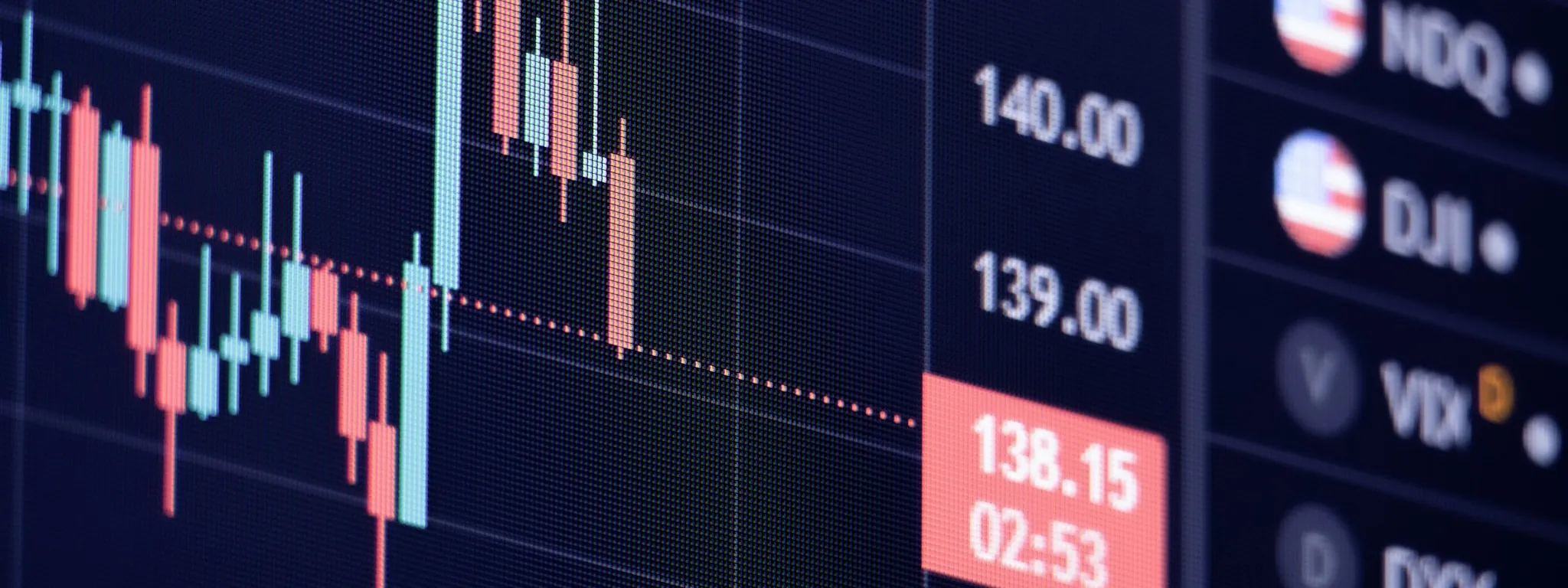 深色背景上的股價走勢圖表，象徵用 AI 製作股票投資組合分析網頁