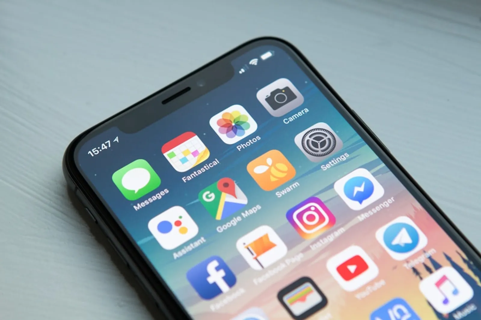 手機遠程測試示意：透過電腦瀏覽器開發者工具遠端偵錯 Android 與 iOS 裝置